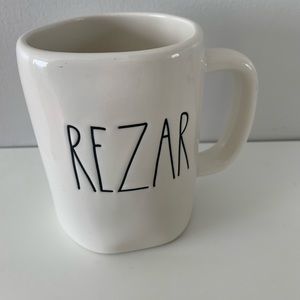 Rae Dunn Mug-Rezar (Pray in Spanish)
